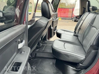 2019 Ram 3500 Cab Chassis Tradesman Crew Cab DRW - miniatura 16