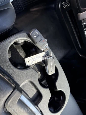 2019 Ram 3500 Cab Chassis Tradesman Regular Cab DRW - miniatura 30
