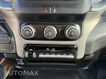 2019 Ram 3500 Cab Chassis Tradesman Regular Cab DRW - miniatura 34