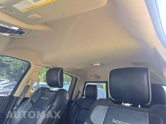 2019 Ram 3500 Laramie Crew Cab Long Bed - miniatura 11