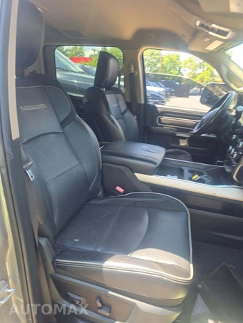 2019 Ram 3500 Laramie Crew Cab Long Bed - miniatura 18