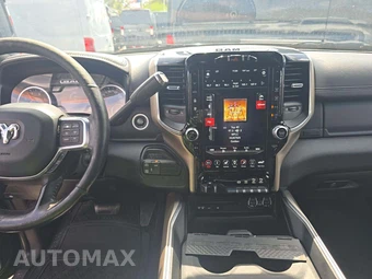 2019 Ram 3500 Laramie Crew Cab Long Bed - miniatura 10
