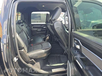 2019 Ram 3500 Laramie Crew Cab Long Bed - miniatura 16