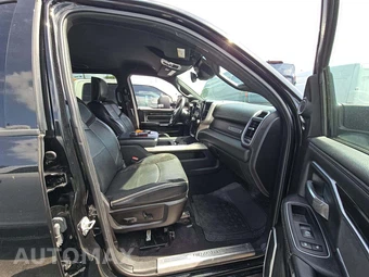 2019 Ram 3500 Laramie Crew Cab Long Bed - miniatura 18