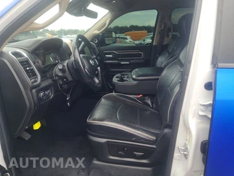 2019 Ram 3500 Laramie Crew Cab Long Bed – miniatura 7