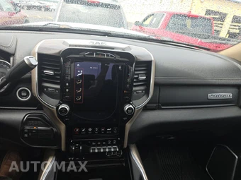 2019 Ram 3500 Laramie Crew Cab Medium Bed - miniatura 11