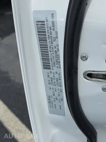 2019 Ram 3500 Laramie Crew Cab Medium Bed - miniatura 14