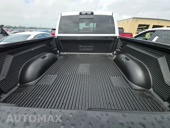 2019 Ram 3500 Laramie Crew Cab Medium Bed - miniatura 16
