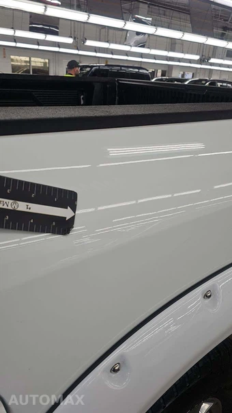 2019 Ram 3500 Laramie Crew Cab Medium Bed - miniatura 21