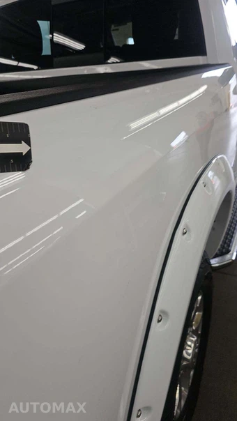 2019 Ram 3500 Laramie Crew Cab Medium Bed - miniatura 22