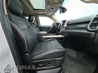 2019 Ram 3500 Laramie Crew Cab Medium Bed - miniatura 8