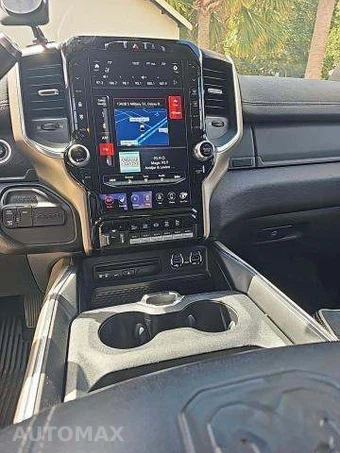 2019 Ram 3500 Laramie Extended Crew Cab Medium Bed – miniatura 11