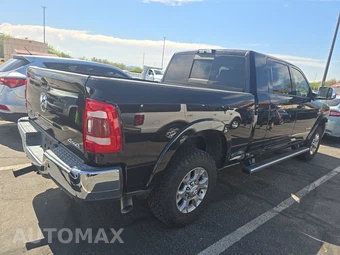 2019 Ram 3500 Laramie Extended Crew Cab Medium Bed – miniatura 4