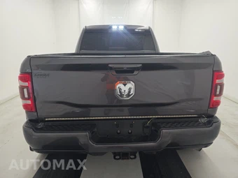 2019 Ram 3500 Laramie Extended Crew Cab Medium Bed DRW - miniatura 5