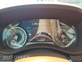 2019 Ram 3500 Laramie Longhorn Crew Cab Medium Bed - miniatura 9