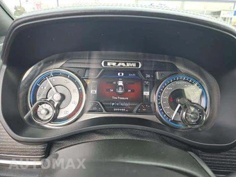2019 Ram 3500 Limited Crew Cab Medium Bed – miniatura 9