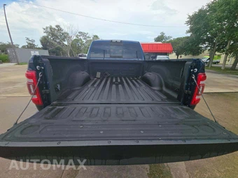 2019 Ram 3500 Limited Crew Cab Medium Bed – miniatura 11