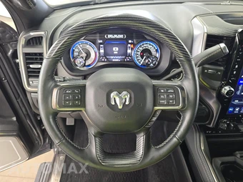 2019 Ram 3500 Limited Extended Crew Cab Medium Bed DRW - miniatura 10