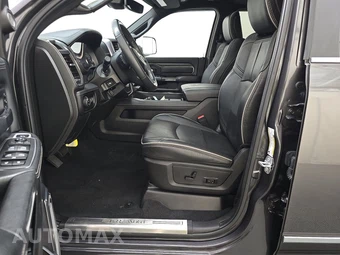 2019 Ram 3500 Limited Extended Crew Cab Medium Bed DRW - miniatura 7