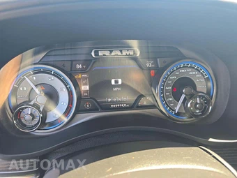 2019 Ram 3500 Limited Extended Crew Cab Medium Bed DRW - miniatura 9