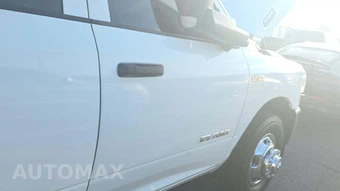 2019 Ram 3500 Tradesman Crew Cab Long Bed DRW – miniatura 33