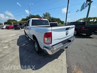 2019 Ram 3500 Tradesman Crew Cab Medium Bed - miniatura 2