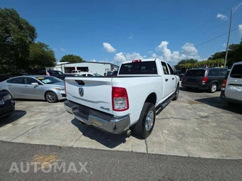 2019 Ram 3500 Tradesman Crew Cab Medium Bed - miniatura 3