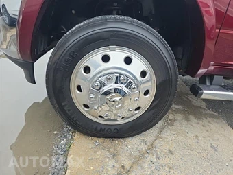 2019 Ram 5500 Cab Chassis Laramie Crew Cab DRW – miniatura 8