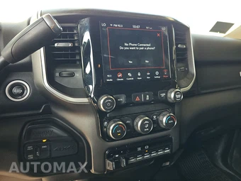 2019 Ram 5500 Cab Chassis SLT Crew Cab DRW - miniatura 11