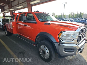 2019 Ram 5500 Cab Chassis SLT Crew Cab DRW - miniatura 3