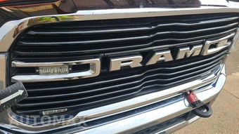 2019 Ram 5500 Cab Chassis SLT Crew Cab DRW - miniatura 45