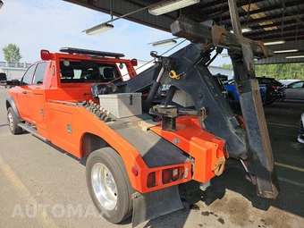 2019 Ram 5500 Cab Chassis SLT Crew Cab DRW - miniatura 6