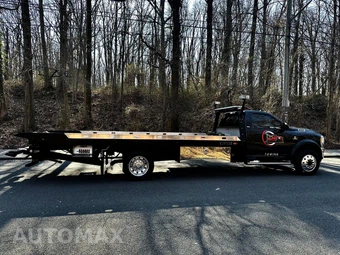 2019 Ram 5500 Cab Chassis SLT Regular Cab DRW - miniatura 11