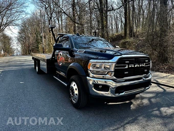 2019 Ram 5500 Cab Chassis SLT Regular Cab DRW - miniatura 14