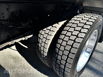 2019 Ram 5500 Cab Chassis SLT Regular Cab DRW - miniatura 19