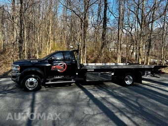 2019 Ram 5500 Cab Chassis SLT Regular Cab DRW - miniatura 3