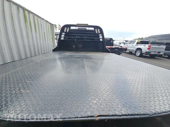 2019 Ram 5500 Cab Chassis Tradesman Crew Cab DRW – miniatura 17