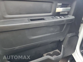 2019 Ram 5500 Cab Chassis Tradesman Crew Cab DRW – miniatura 9