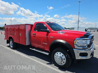 2019 Ram 5500 Cab Chassis Tradesman Regular Cab DRW – miniatura 3