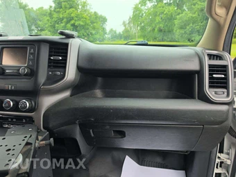 2019 Ram 5500 Cab Chassis Tradesman Regular Cab DRW - miniatura 17