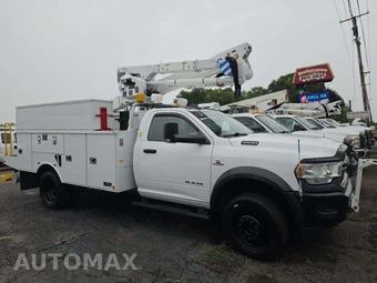 2019 Ram 5500 Cab Chassis Tradesman Regular Cab DRW - miniatura 4