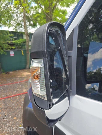 2019 Ram ProMaster 1500 Cargo Van Low Roof 136.0" WB - miniatura 22