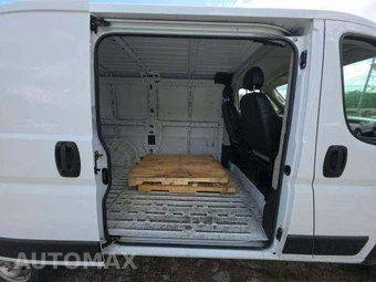2019 Ram ProMaster 1500 Cargo Van Low Roof 136.0" WB - miniatura 16