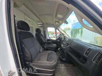 2019 Ram ProMaster 2500 Cargo Van High Roof 136.0" WB - miniatura 17