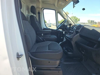 2019 Ram ProMaster 3500 Cargo Van High Roof 159.0" WB - miniatura 8