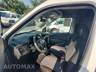2019 Ram ProMaster City Cargo Van Tradesman 122.4" WB - miniatura 13