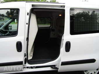 2019 Ram ProMaster City Cargo Van Tradesman SLT 122.4" WB - miniatura 22