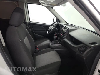 2019 Ram ProMaster City Cargo Van Tradesman SLT 122.4" WB - miniatura 8