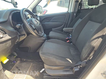2019 Ram ProMaster City Cargo Van Tradesman SLT 122.4" WB - miniatura 7