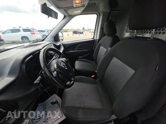 2019 Ram ProMaster City Cargo Van Tradesman SLT 122.4" WB - miniatura 7